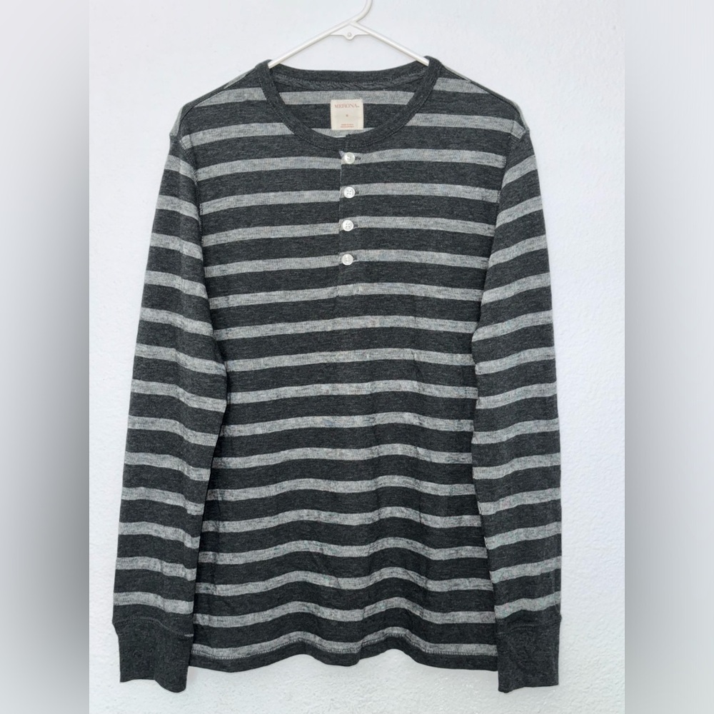 Merona Grey Buttoned Striped Long Sleeve Shirt | Size: Medium
